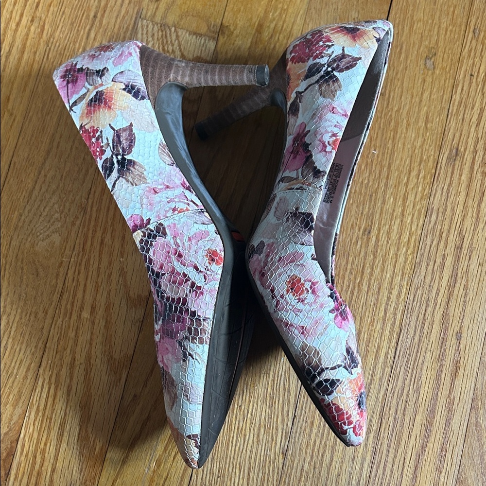 Rockport Women's Floral Heels - Pink and Brown Sz 9.5đź’•Very comfortableđź’• - Picture 6 of 10